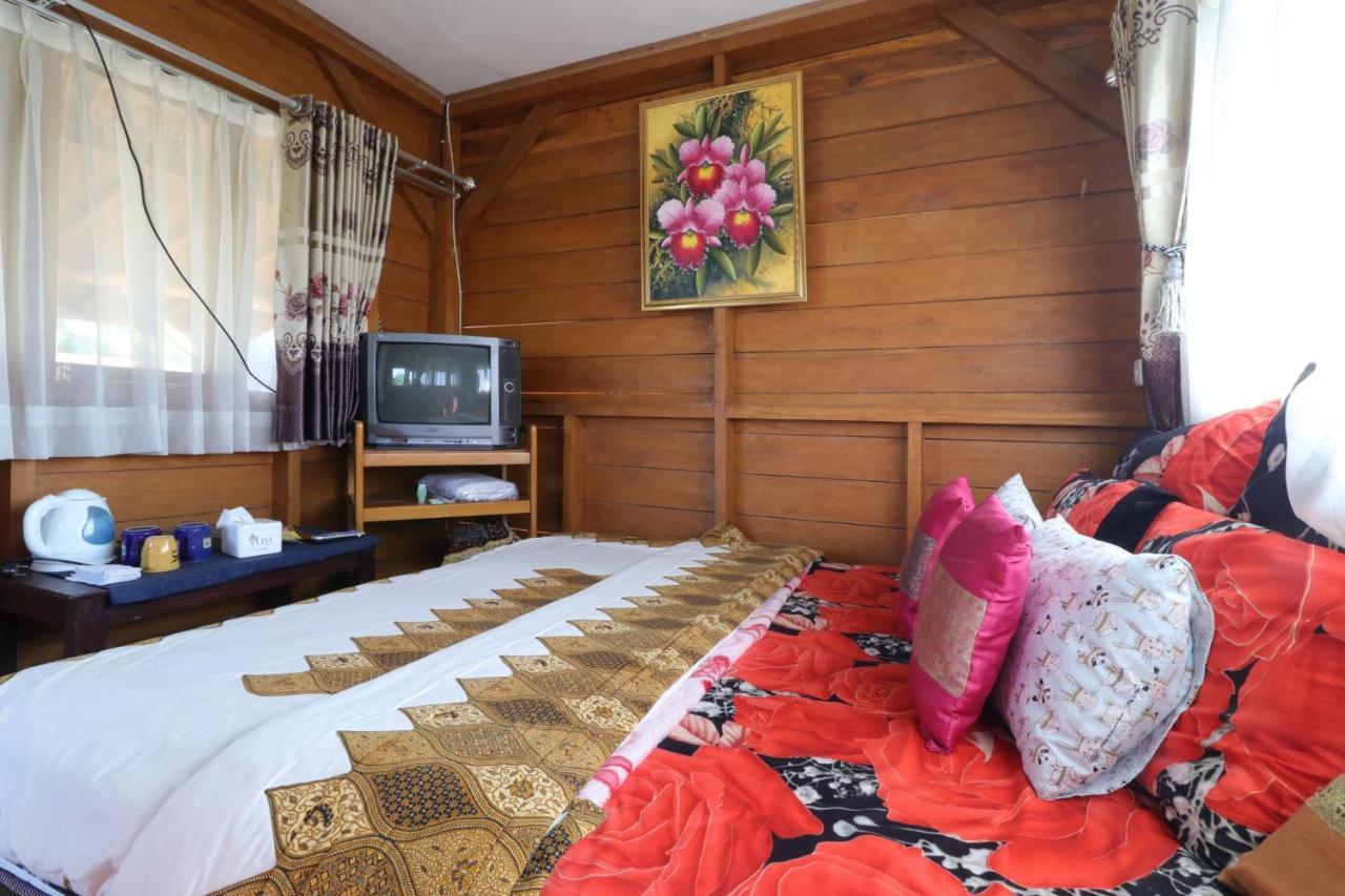 Lembur Incu Syariah Villa & Resto Lembang Exterior foto