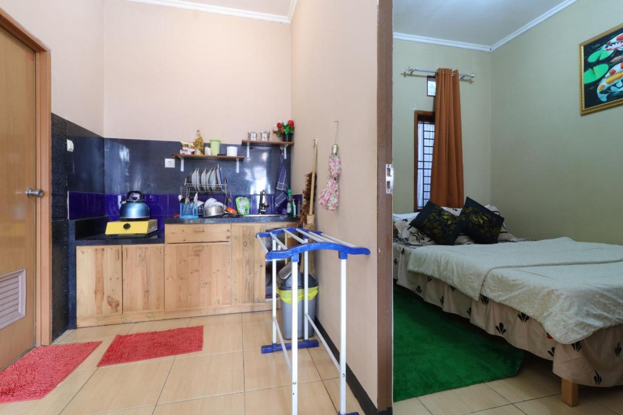 Lembur Incu Syariah Villa & Resto Lembang Exterior foto